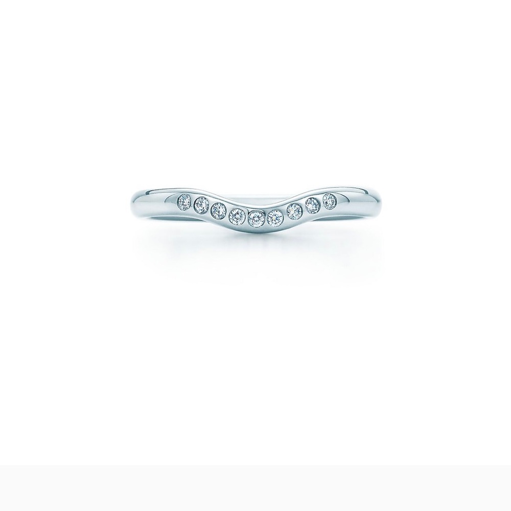 SOLD SOLD!!Tiffany&Co Curved Diamond Ring in Platinum